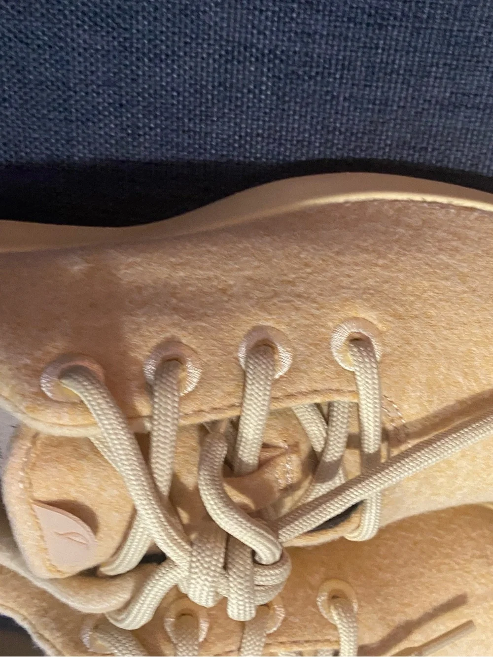 Women’s Yellow Allbirds Lace Up Wool Shoes Size 9